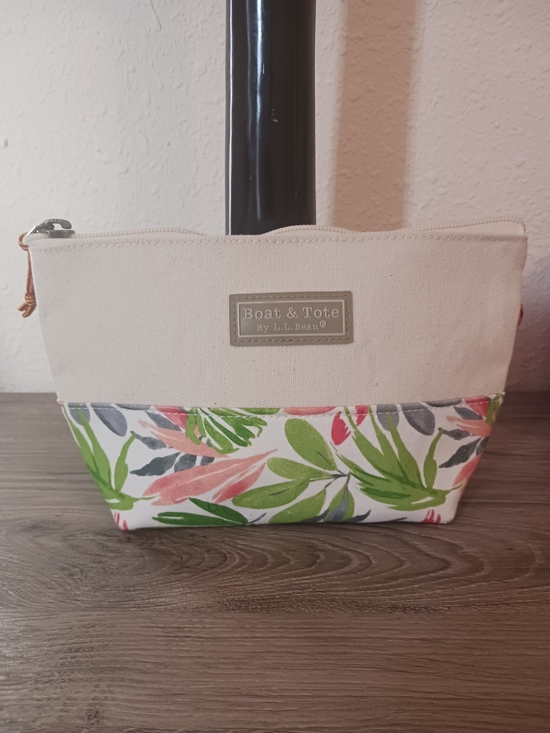 L.L. Bean Handbags - L.L. Bean Boat & Tote Floral Canvas Cosmetic Bag in Cream, Green, Pink